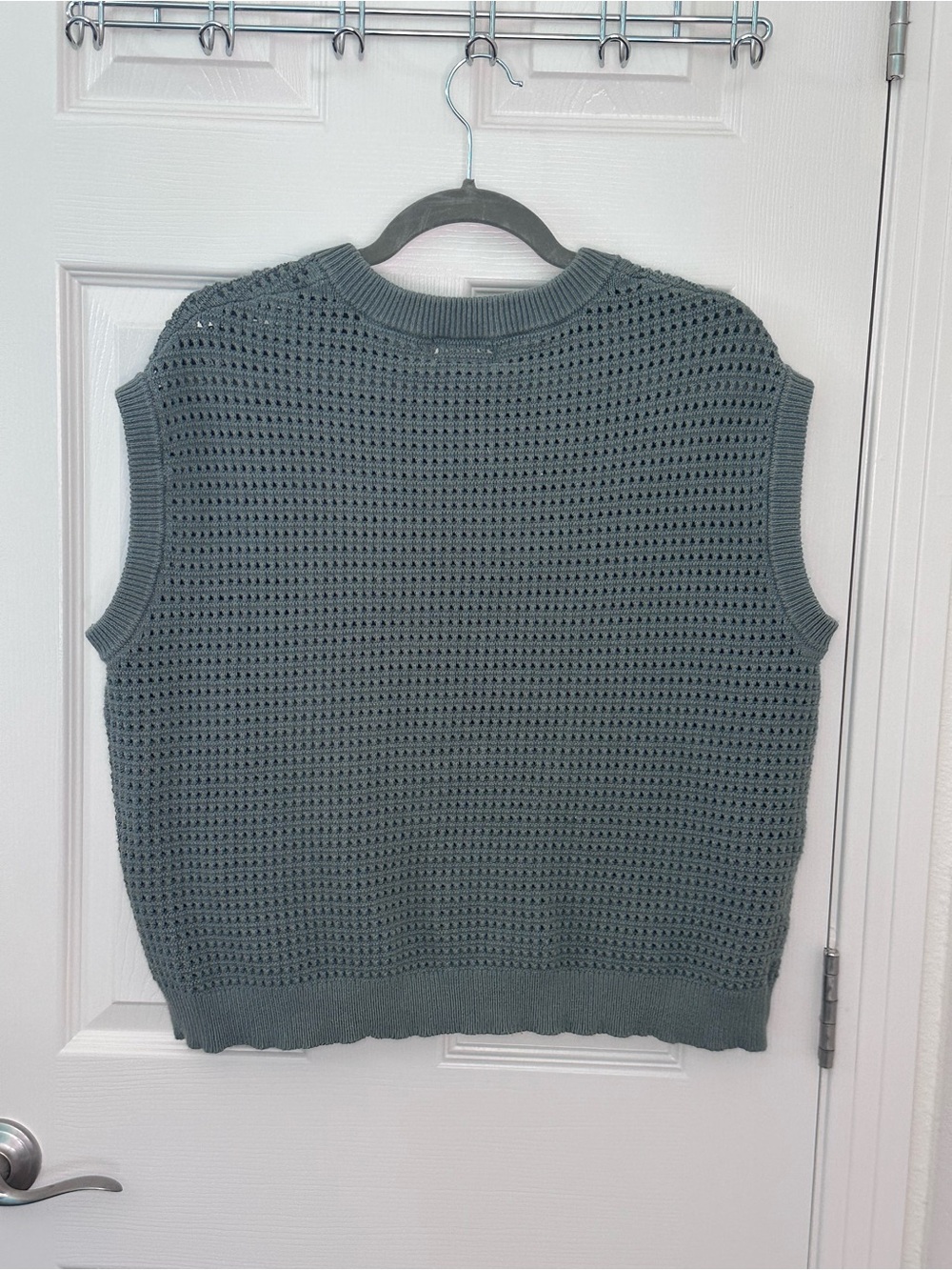 Universal Thread Olive Green Open Knit Sweater Vest Large - Picture 3 of 9